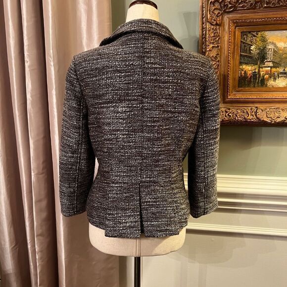 NWT Ann Taylor Boucle Tweed Cropped Brown White Jacket Blazer Size 6 - Picture 3 of 3